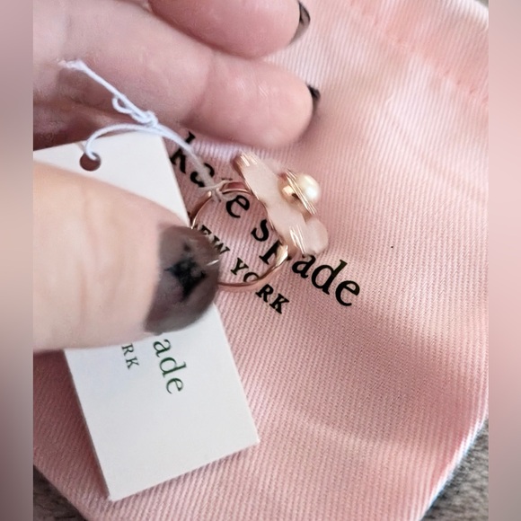 KATE SPADE NEW YORK SPADE FLOWER RING - Picture 6 of 14